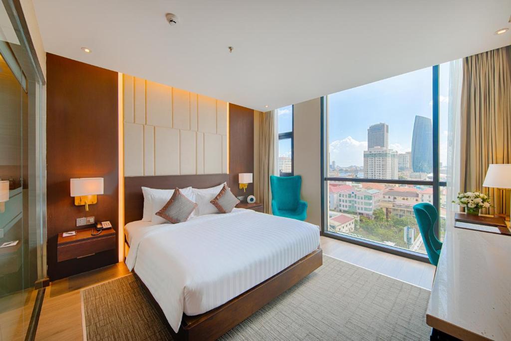 Двухместный (Deluxe Double Room - Free Minibar Included), New Orient Hotel Da Nang