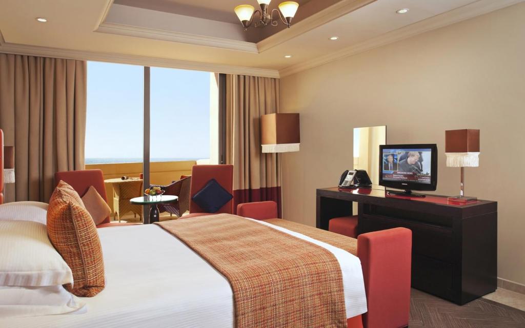 Двухместный (Номер с видом на море) отеля Arjaan by Rotana - Dubai Media City, Дубай