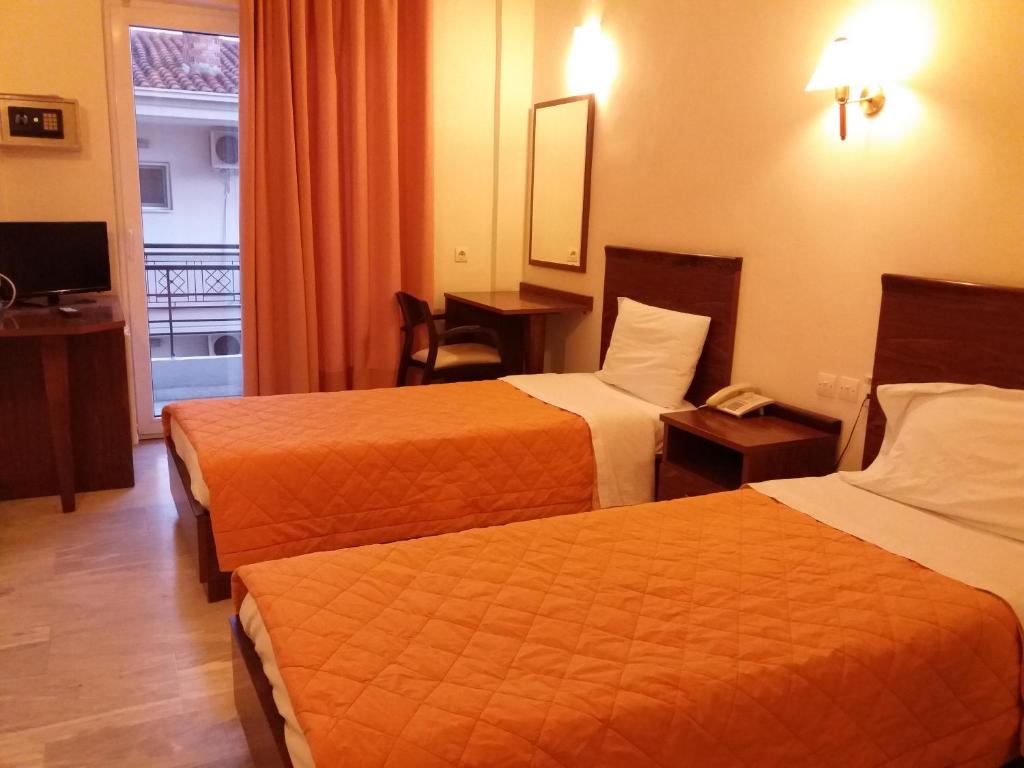 Двухместный (Стандартный двухместный номер с 2 отдельными кроватями) отеля Hotel Edelweiss, Калампака