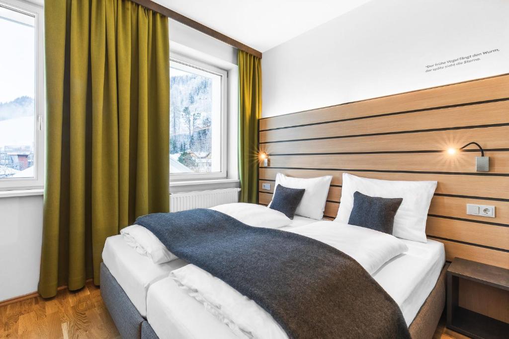 Двухместный (Улучшенный двухместный номер с 1 кроватью) отеля JUFA Hotel Schladming, Шладминг