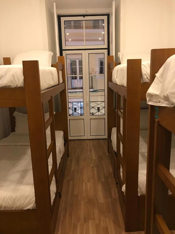 Номер (Кровать в общем номере для женщин с 4 кроватями) хостела Just Lisbon, Лиссабон