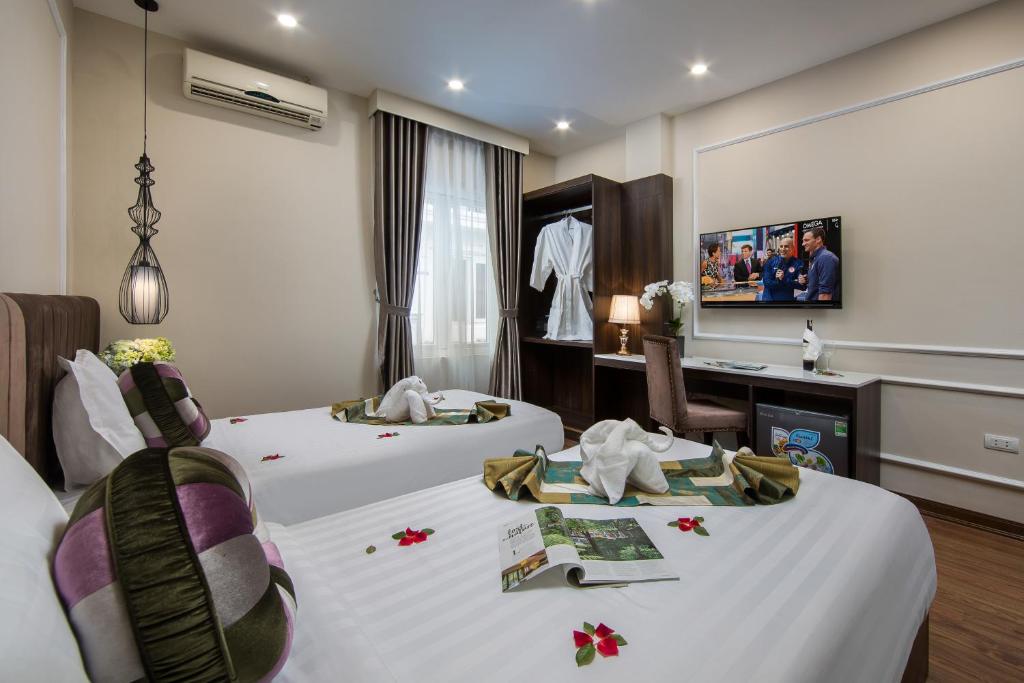Двухместный (Двухместный номер Делюкс с 2 отдельными кроватями) отеля Splendid Pearlight Hanoi, Ханой