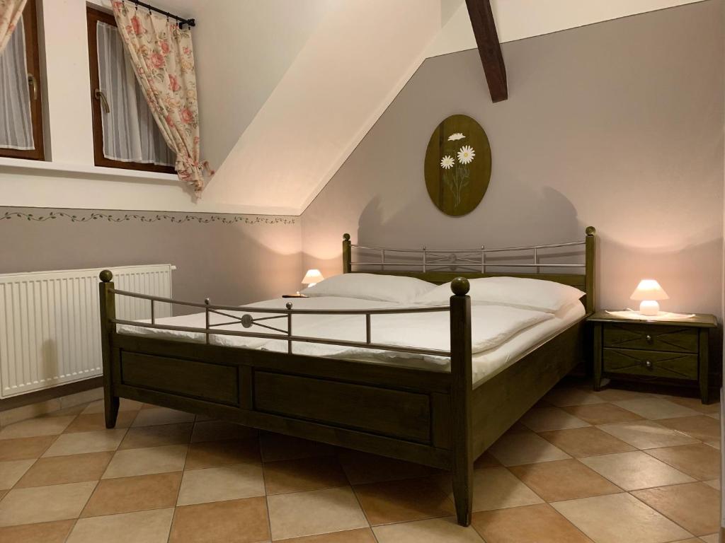 Двухместный (Двухместный номер с 1 кроватью или 2 отдельными кроватями) гостевого дома Amadeus, Чески-Крумлов