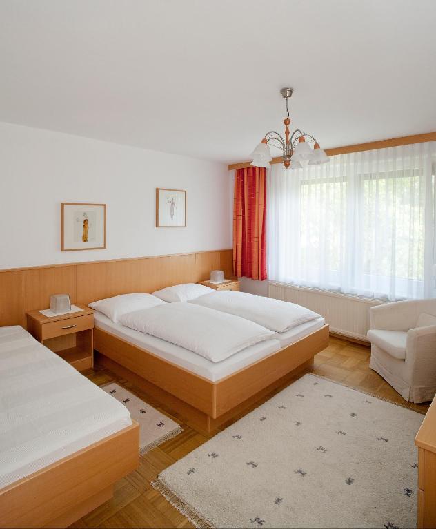 Двухместный (Двухместный номер с 1 кроватью) гостевого дома Gasthof-Pension Weisz-Artner, Гольс