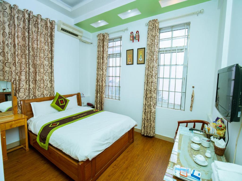 Двухместный (Двухместный номер Делюкс с 1 кроватью), Phuong Dong hotel