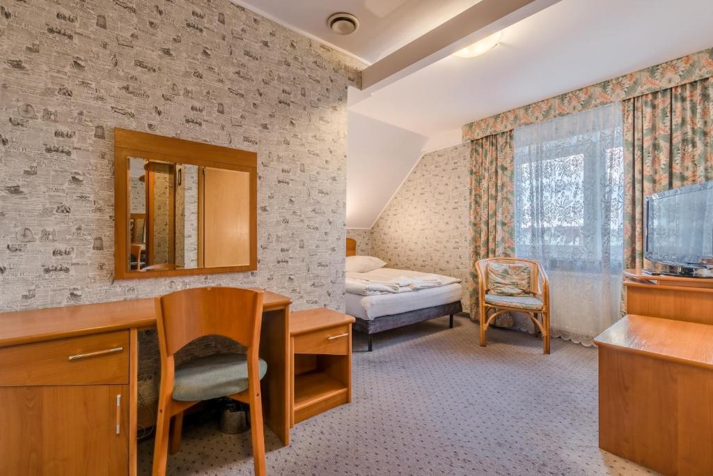 Двухместный (Двухместный номер с 1 кроватью и собственной ванной комнатой) апарт-отеля Montemarco, Варшава