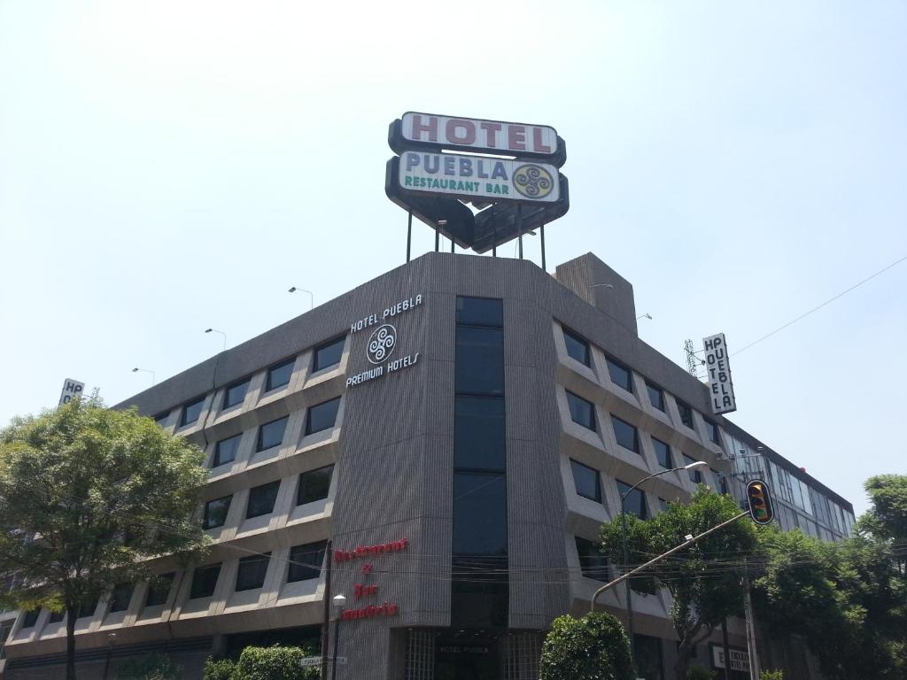 Отель Hotel Puebla, Мехико