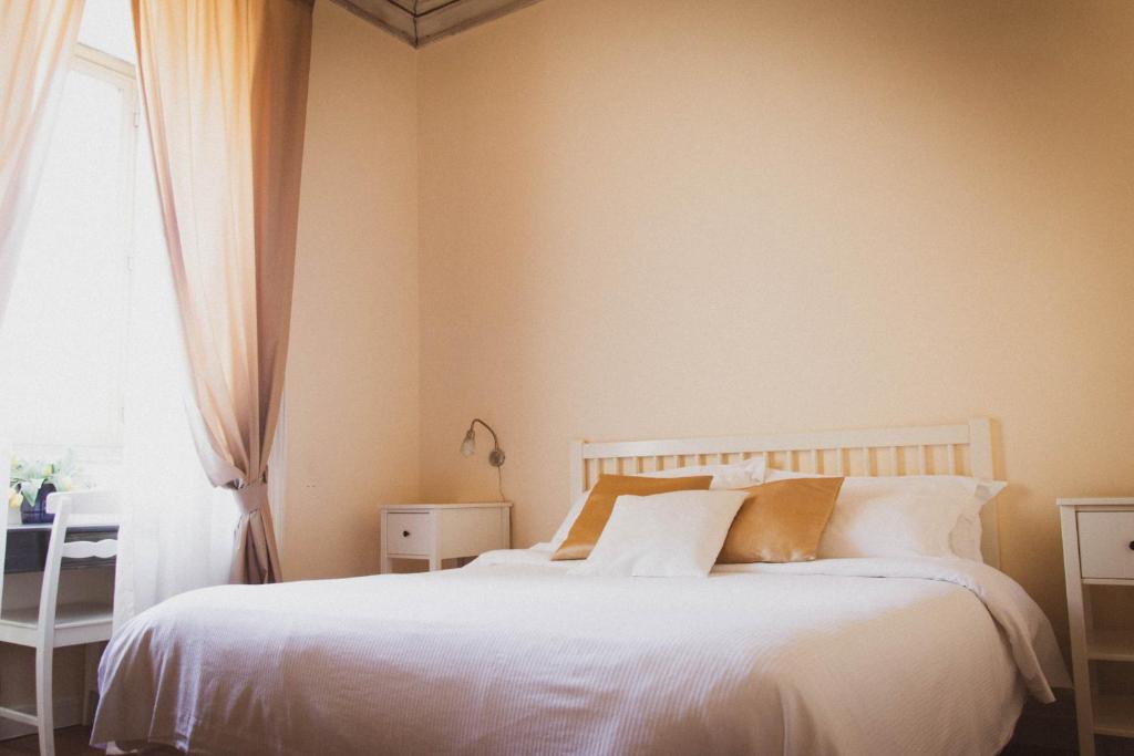 Двухместный (Стандартный двухместный номер с 1 кроватью или 2 отдельными кроватями) отеля Antica Dimora Caruso, Катания