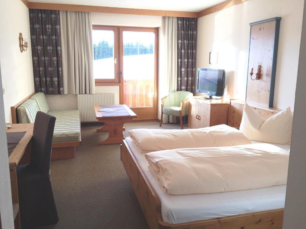 Двухместный (Улучшенный двухместный номер с 1 кроватью) гостевого дома Ferienhotel Geisler Tulfes, Инсбрук