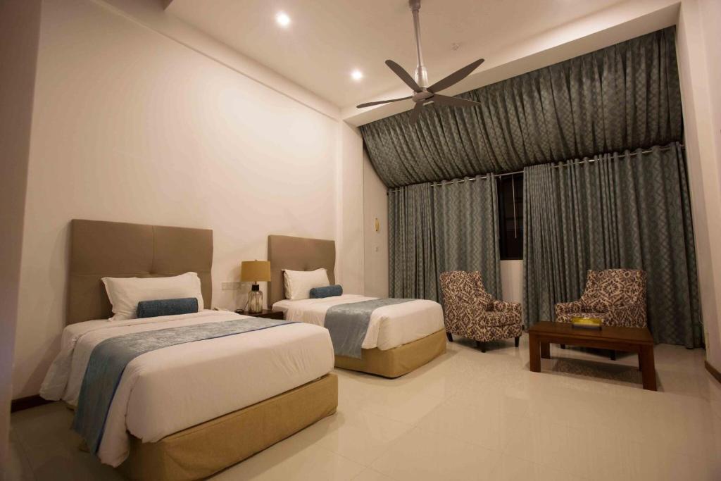 Двухместный (Улучшенный двухместный номер с 1 кроватью) отеля Club Waskaduwa Beach Resort & Spa, Калутара