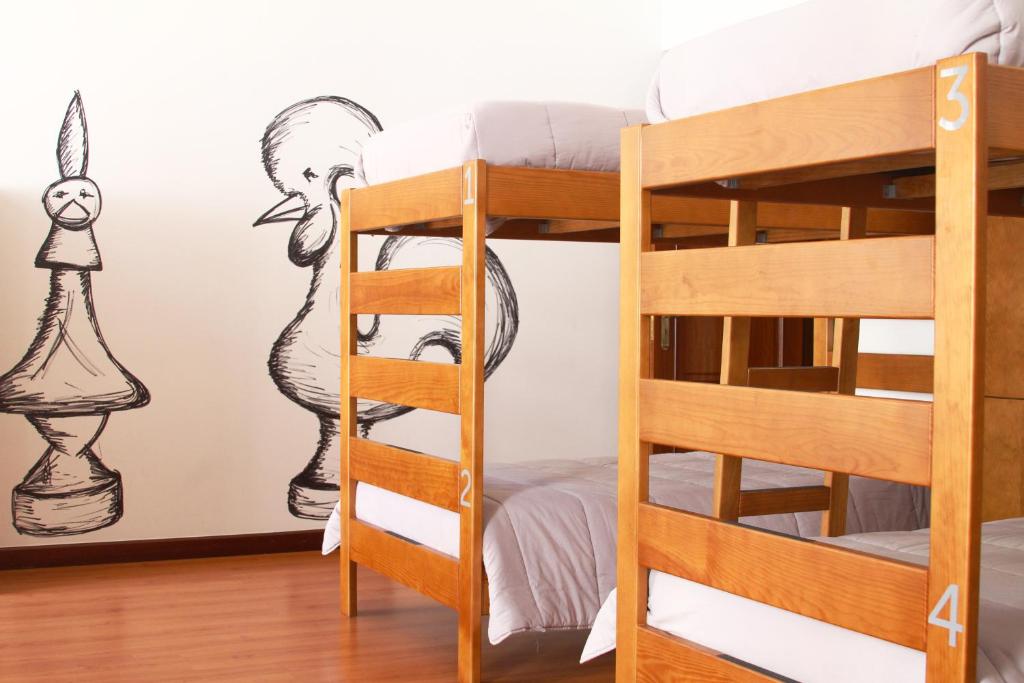 Номер (Спальное место на двухъярусной кровати в общем 8-местном номере для мужчин и женщин) хостела Hostel 2300 Thomar, Томар