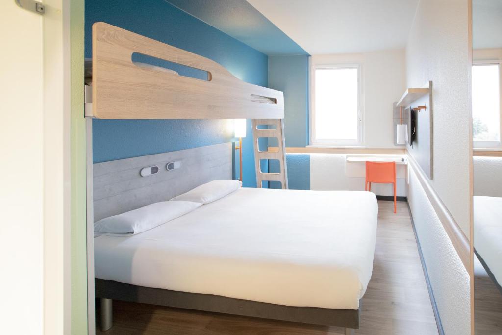 Двухместный (Двухместный номер с 2 отдельными кроватями) отеля ibis budget Genève Aéroport, Женева
