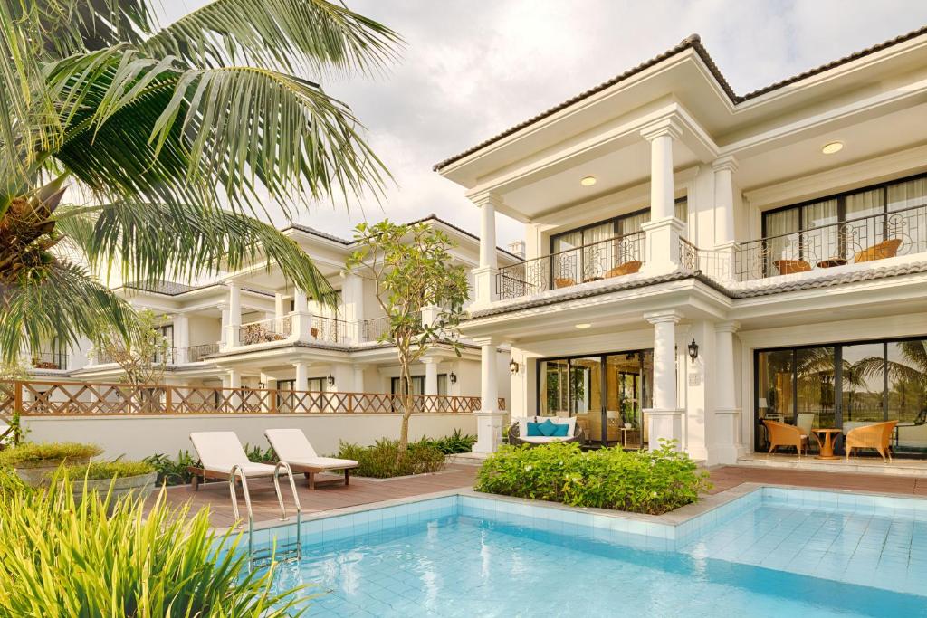 Вилла (Вилла с 4 спальнями и собственным бассейном - Только завтрак) курортного отеля Vinpearl Phu Quoc Ocean Resort & Villas, Дуонг-Донг