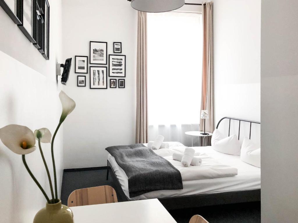 Двухместный (Двухместный номер с 1 кроватью и общей ванной комнатой) гостевого дома Pension Absolut Berlin, Берлин