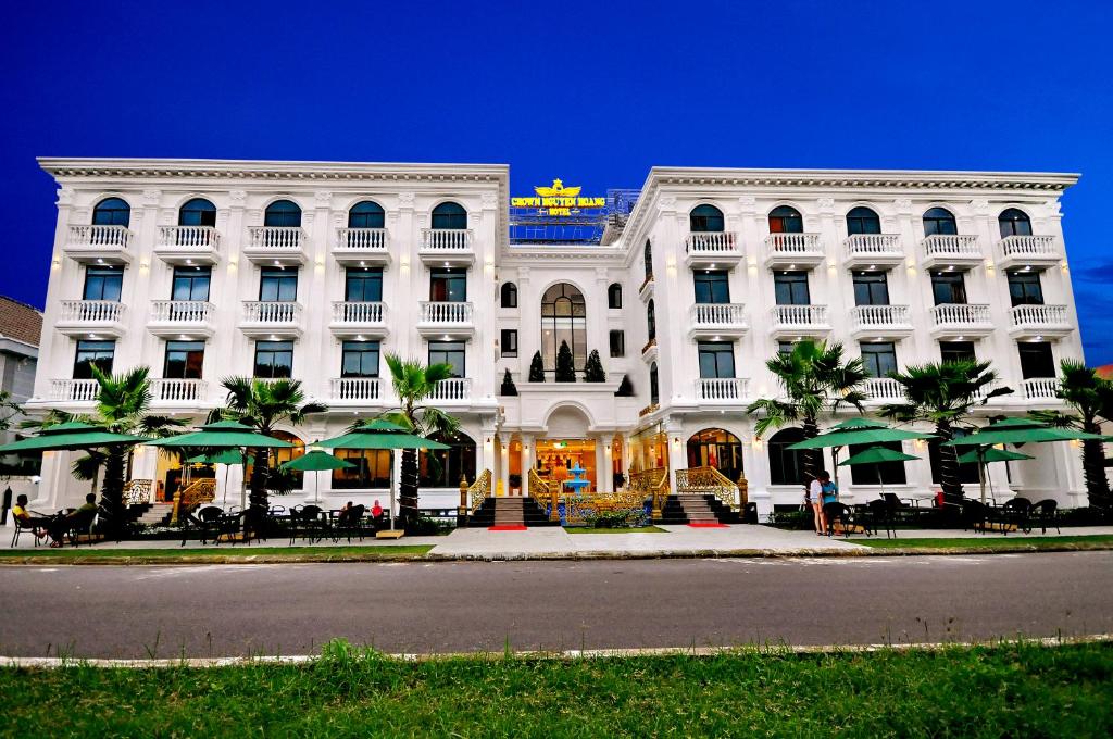 Crown Nguyen Hoang Hotel, Нячанг