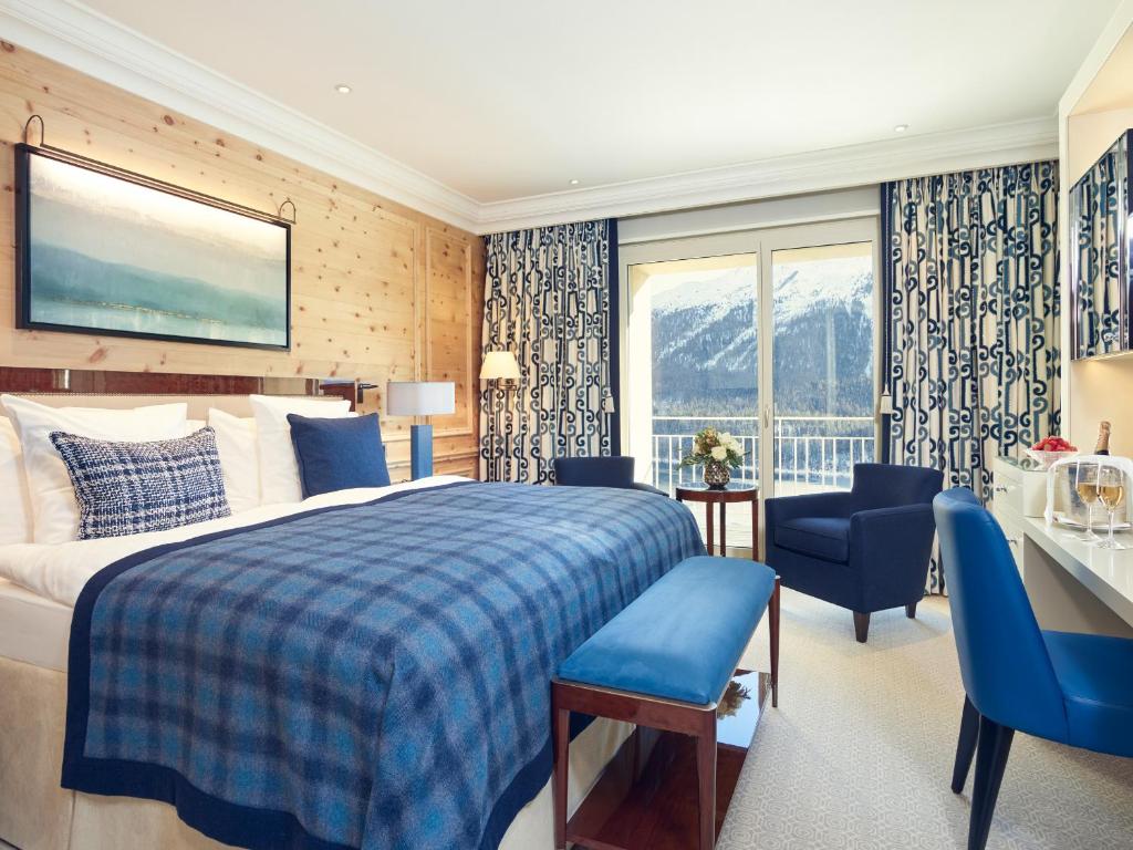 Двухместный (Улучшенный двухместный номер с 1 кроватью или 2 отдельными кроватями - Юг) отеля Kulm Hotel St. Moritz, Санкт-Мориц
