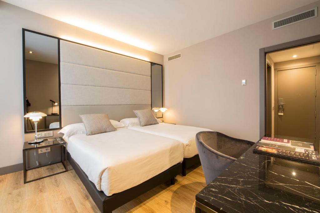Двухместный (Двухместный номер с 1 кроватью или 2 отдельными кроватями и парковкой) отеля Zenit Lisboa, Лиссабон