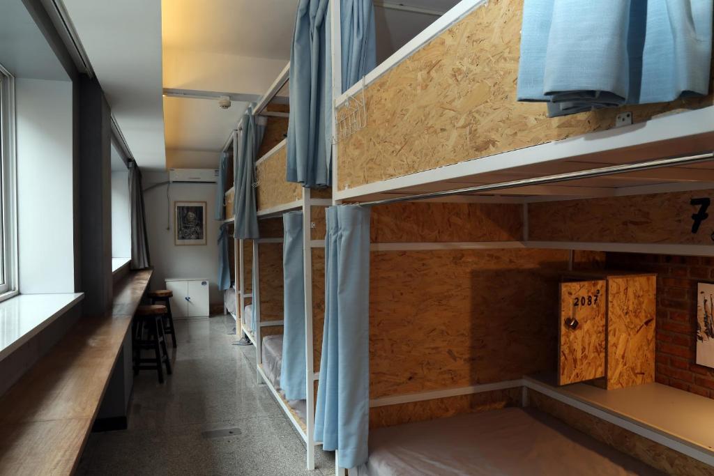 Номер (Кровать в общем 8-местном номере для женщин) хостела LazyBee International Youth Hostel Shenyang, Шэньян