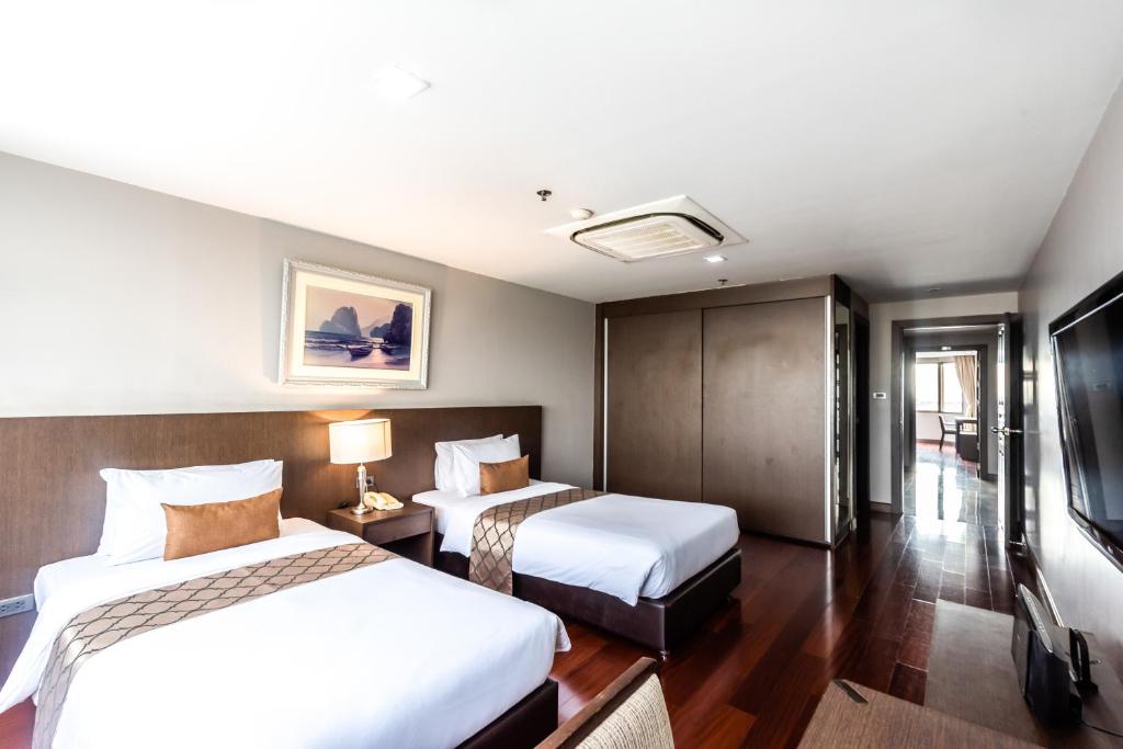 Сьюит (Люкс с 2 спальнями) отеля Royal Suite Hotel Bangkok, Бангкок