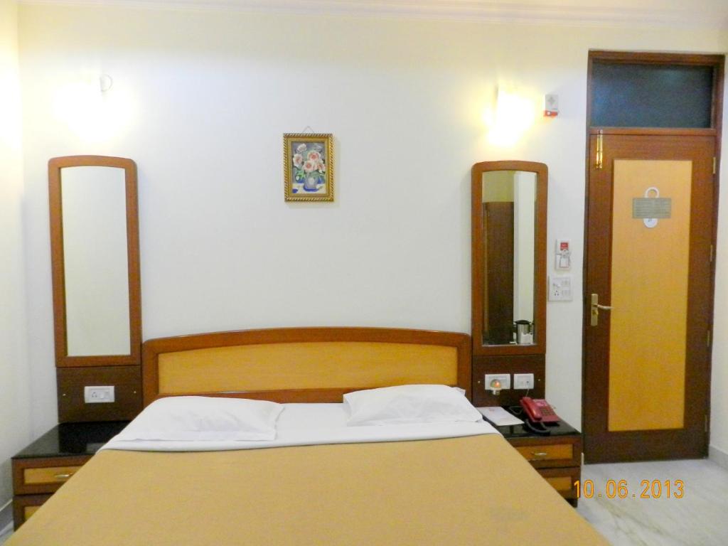 Двухместный (Двухместный номер Делюкс с 1 кроватью), Hotel Tara Palace, Chandni Chowk