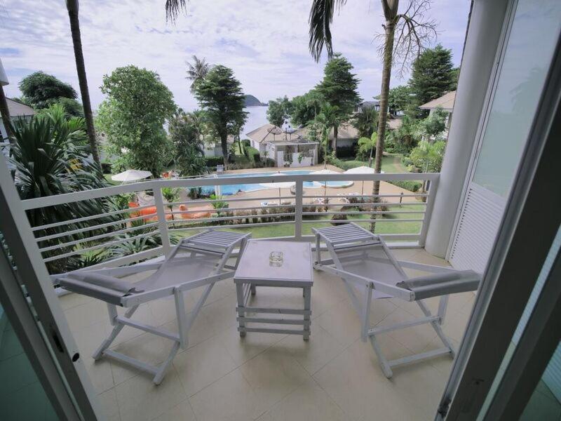 Сьюит (Семейный люкс с видом на море) отеля Makathanee Resort, Ко Мак