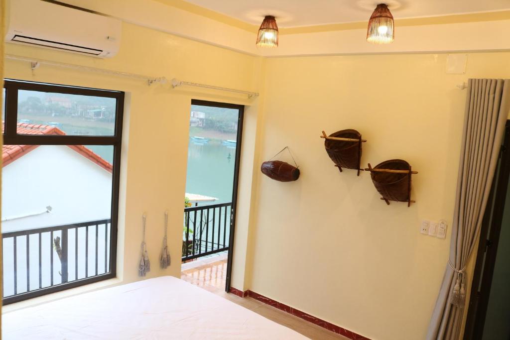 Двухместный (Двухместный номер с 1 кроватью, вид на сад) отеля Phong Nha Coco House, Донгхой