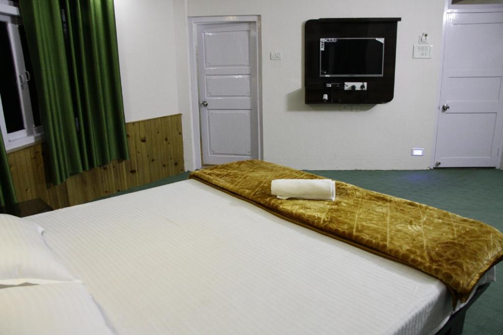 Двухместный (Двухместный номер с 1 кроватью и видом на горы) отеля Hotel Paradiso, Калимпонг