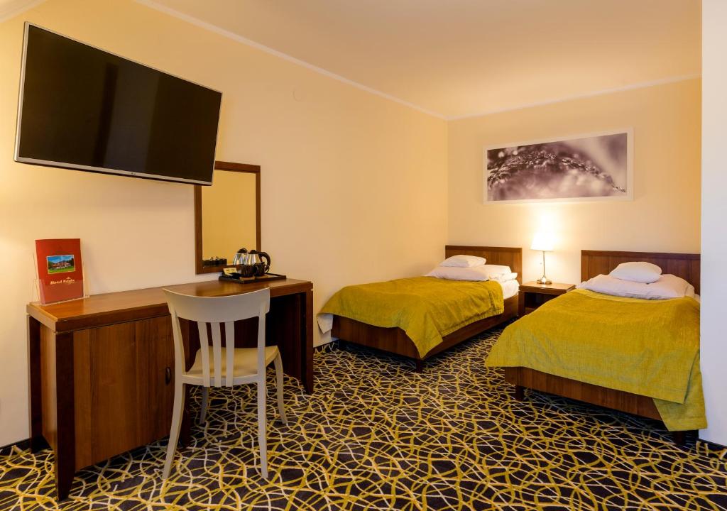 Двухместный (Стандартный двухместный номер с 1 кроватью или 2 отдельными кроватями) отеля Hotel Relaks Wellness & SPA, Карпач