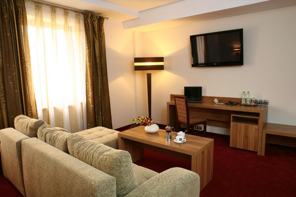 Двухместный (Роскошный двухместный номер с 1 кроватью) отеля Duet Hotel, Вроцлав