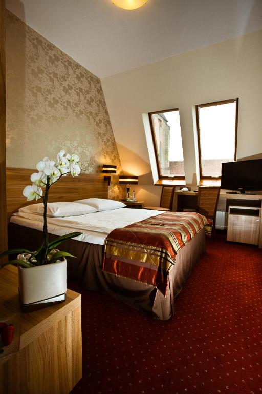 Двухместный (Стандартный двухместный номер с 1 кроватью) отеля Duet Hotel, Вроцлав