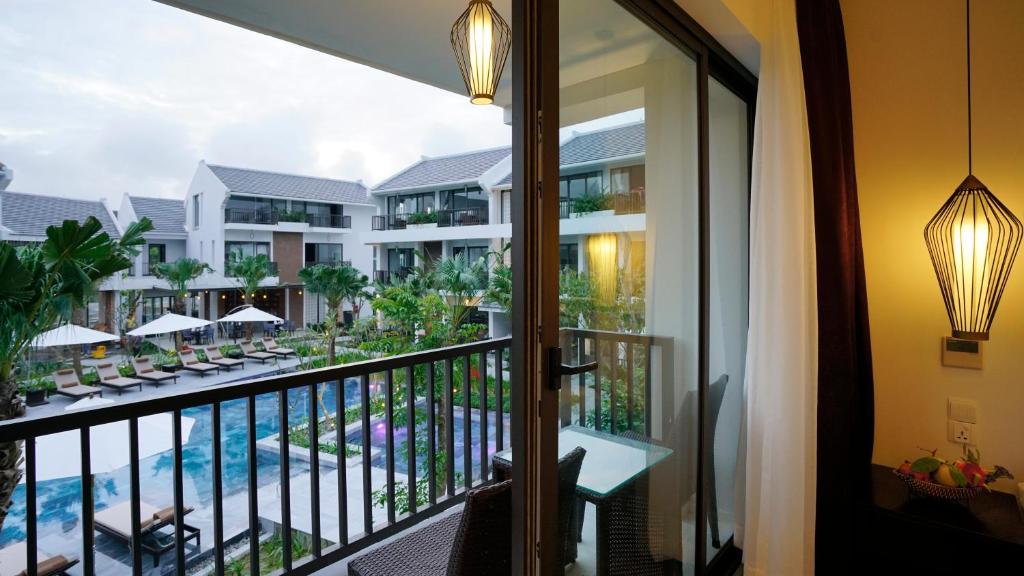 Двухместный (Улучшенный номер с видом на сад) курортного отеля SENVILA Boutique Resort, Хойан