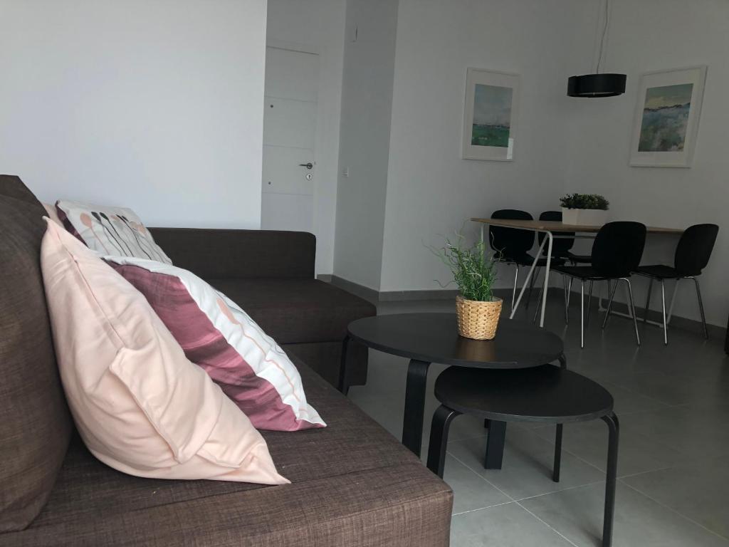 Апартаменты (Апартаменты - 1-й этаж), Malaga Apartamentos Calle Jinetes 10