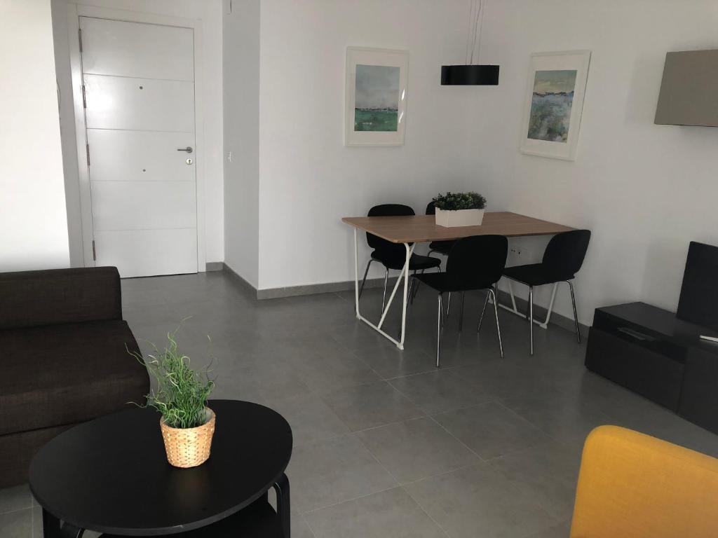 Апартаменты (Апартаменты - 1-й этаж), Malaga Apartamentos Calle Jinetes 10