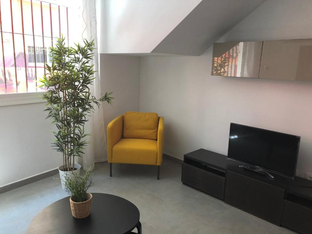 Апартаменты (Апартаменты - 1-й этаж), Malaga Apartamentos Calle Jinetes 10