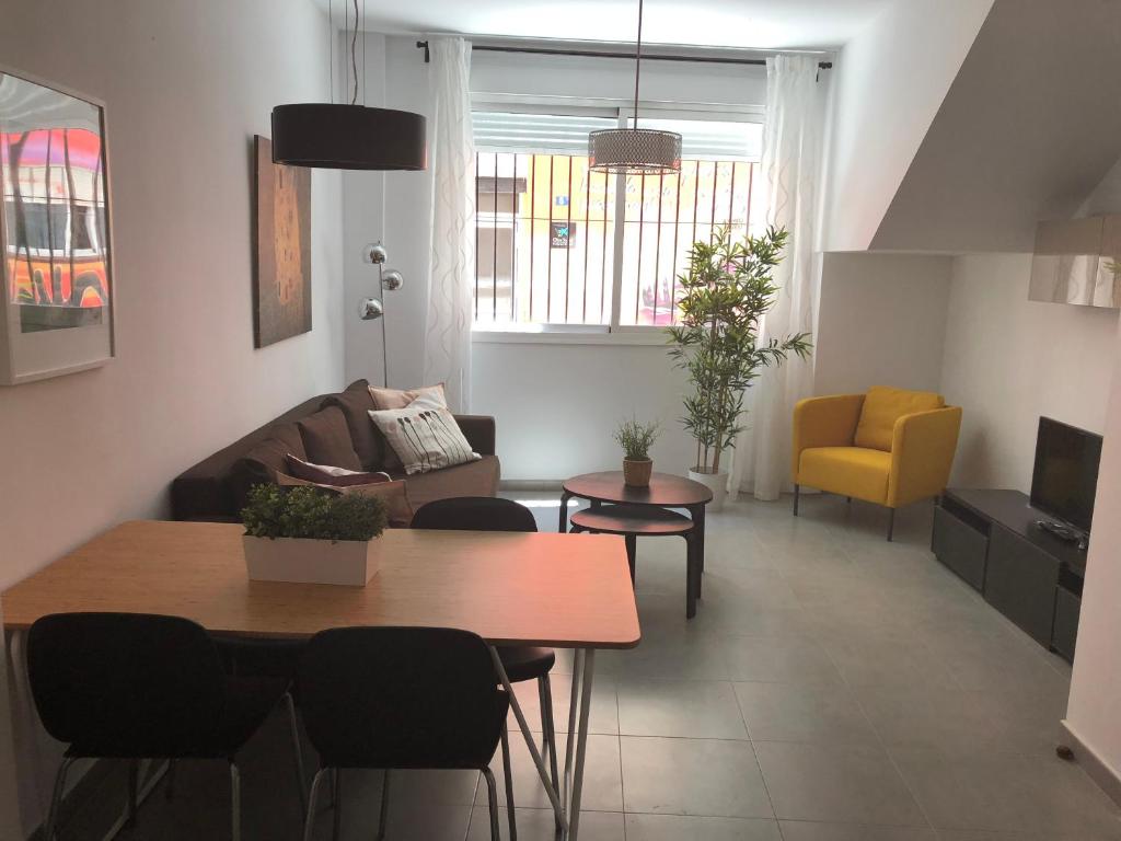 Апартаменты (Апартаменты - 1-й этаж), Malaga Apartamentos Calle Jinetes 10