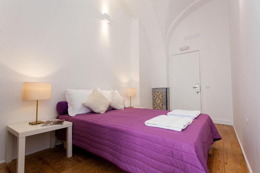 Двухместный (Двухместный номер с 1 кроватью и общей ванной комнатой) хостела Lost Inn Lisbon Hostel, Лиссабон