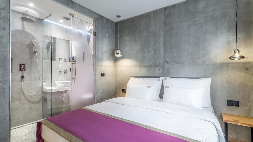 Двухместный (Двухместный номер с 1 кроватью или 2 отдельными кроватями) отеля Level Luxury Suites, Белград