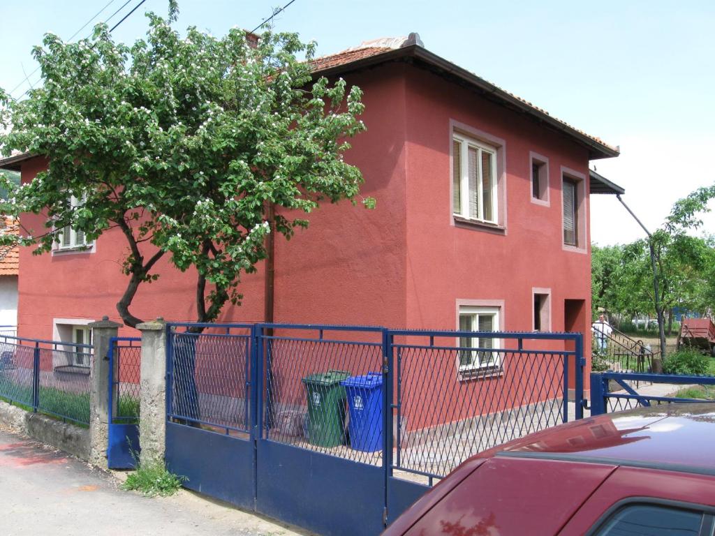 Гостевой дом Prenoćište Beleš, Димитровград