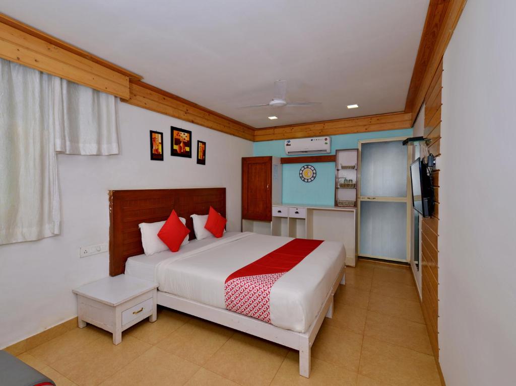 Отель OYO 10143 Tahira Beach Resort, Мандрем