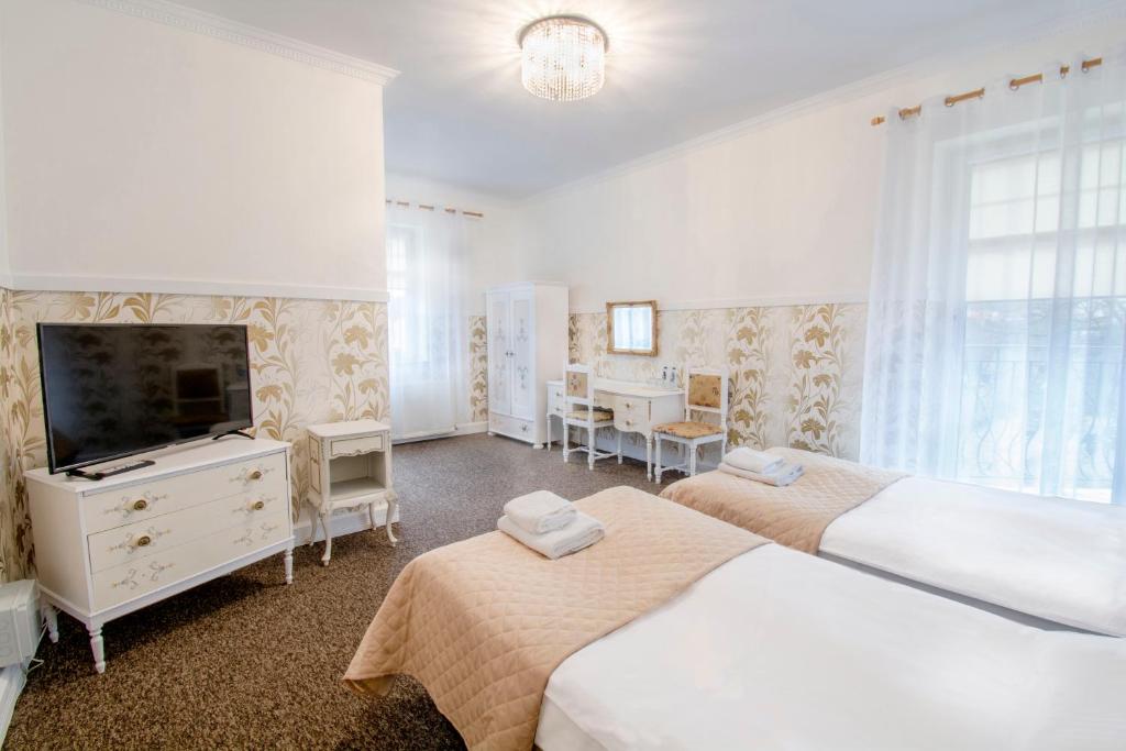 Двухместный (Двухместный номер с 1 кроватью или 2 отдельными кроватями) отеля Hotel Garden, Болеславец