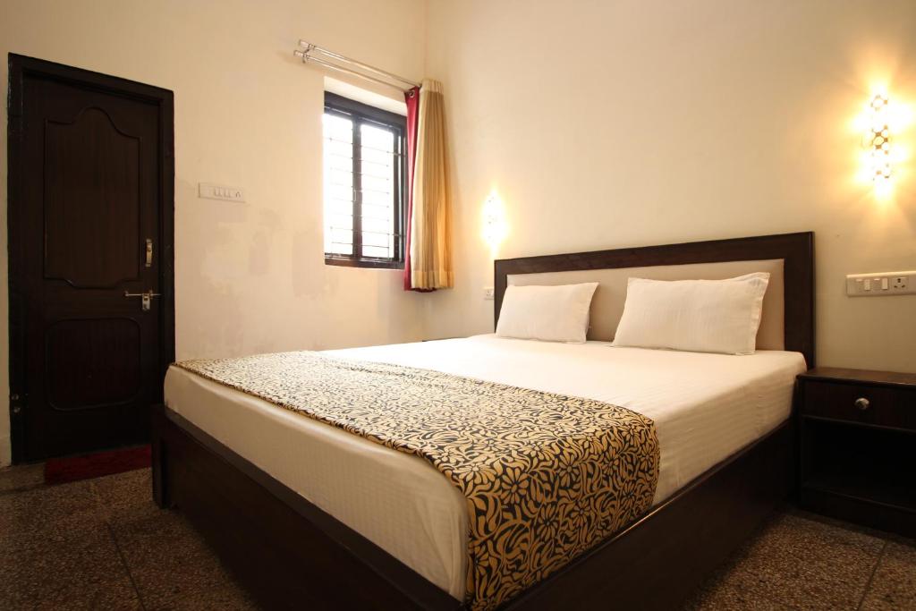 Двухместный (Номер Делюкс с кроватью размера «queen-size») отеля Hotel Vacation, Джайпур