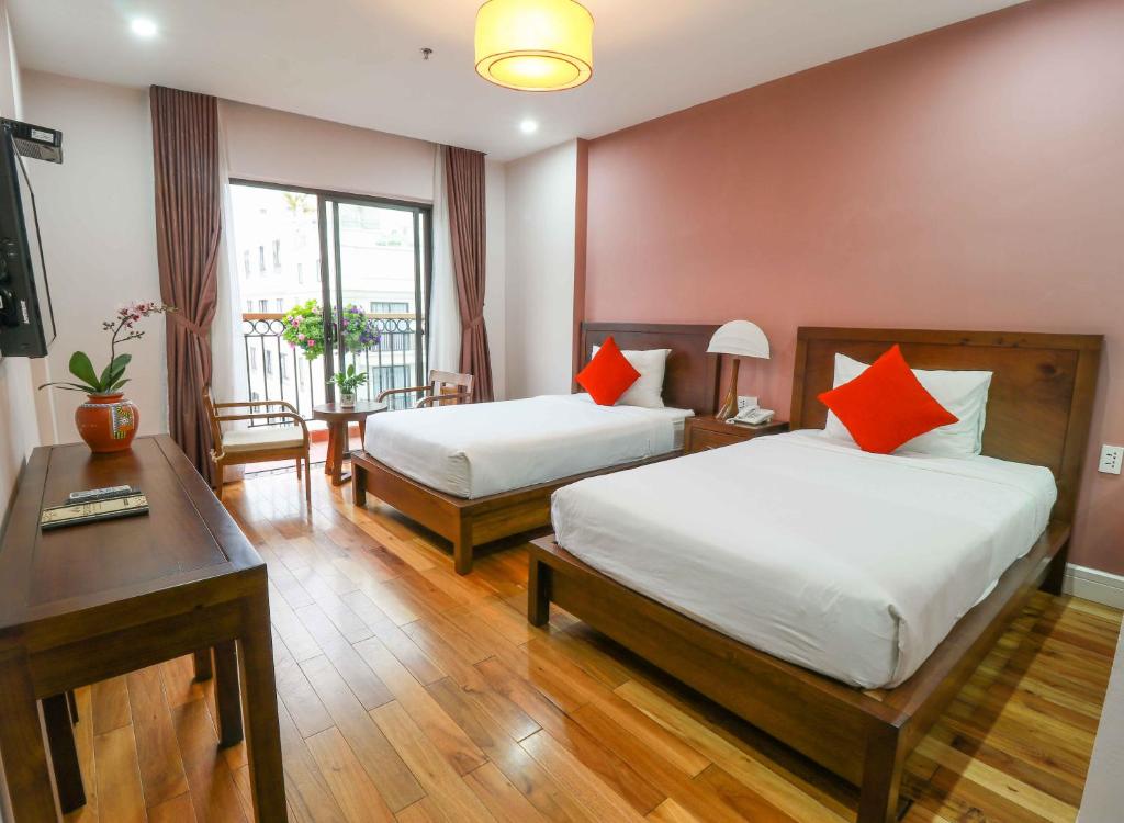 Двухместный (Eco Twin Room with Balcony) отеля Eco Green Boutique Hotel Da Nang, Дананг