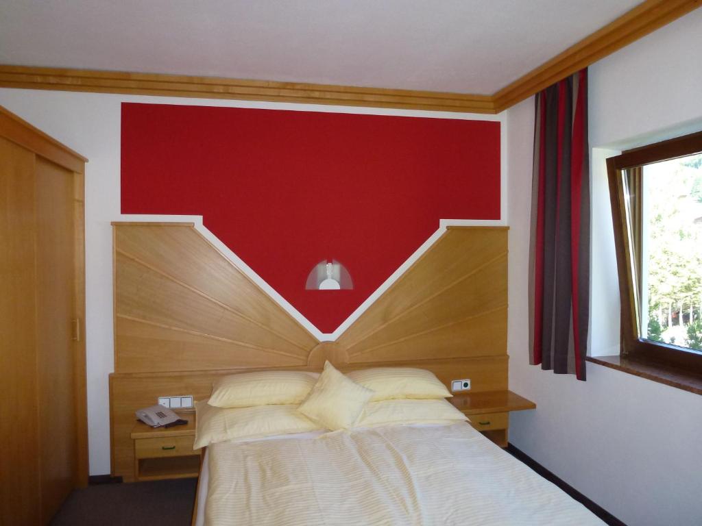 Семейный (Улучшенный двухместный номер с 1 кроватью и видом на сад) гостевого дома Salzburger Stubn, Ваграйн