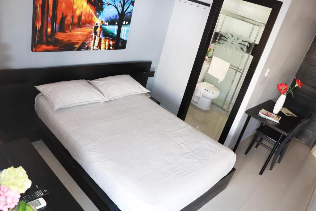 Двухместный (Стандартный двухместный номер с 1 кроватью и вентилятором) отеля Hotel Jade, Санто-Доминго