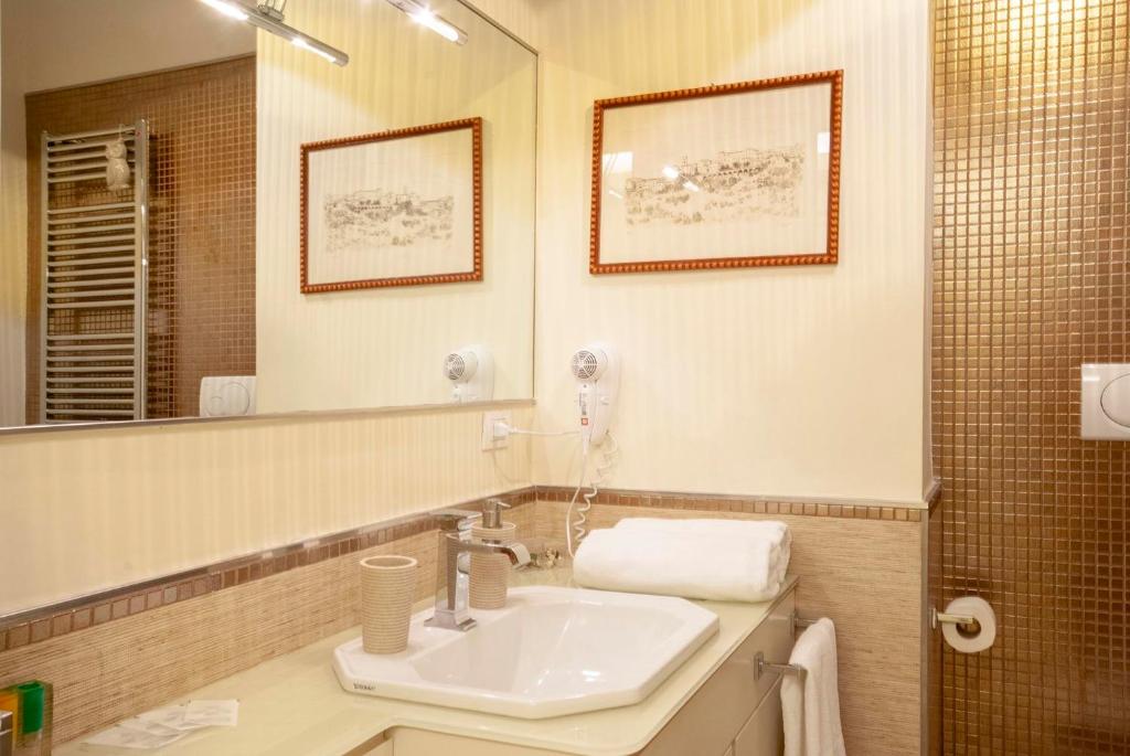 Двухместный (Double or Twin Room with Private External Bathroom, N.14), Bea Suites Luxury Rooms