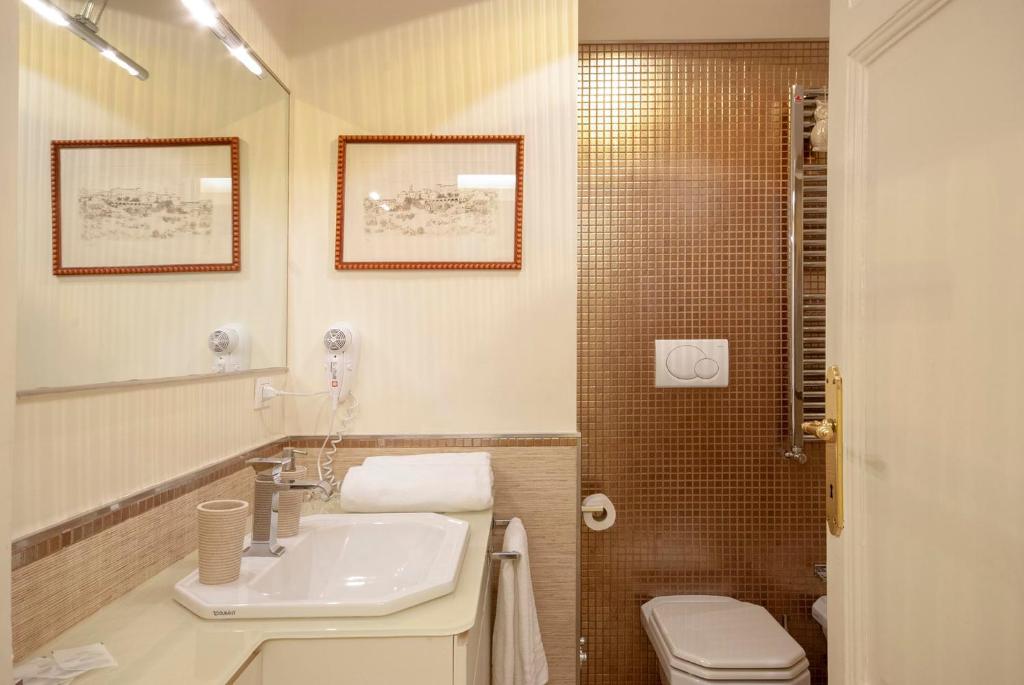 Двухместный (Double or Twin Room with Private External Bathroom, N.14), Bea Suites Luxury Rooms