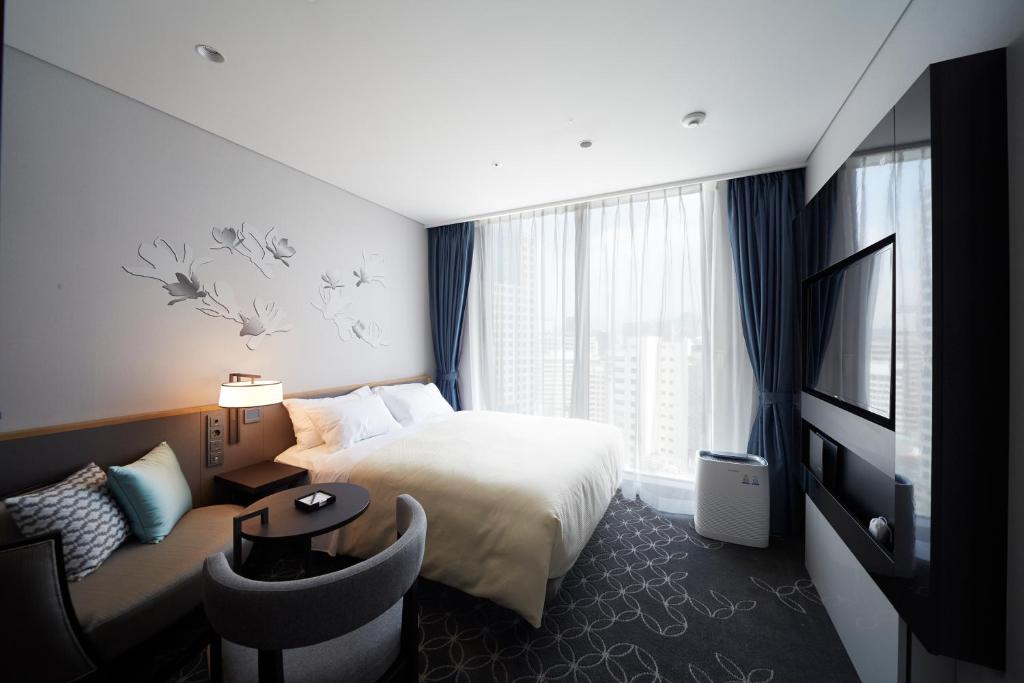 Двухместный (Стандартный двухместный номер с 1 кроватью и ванной - 12–17 этажи) отеля Hotel Gracery Seoul, Сеул