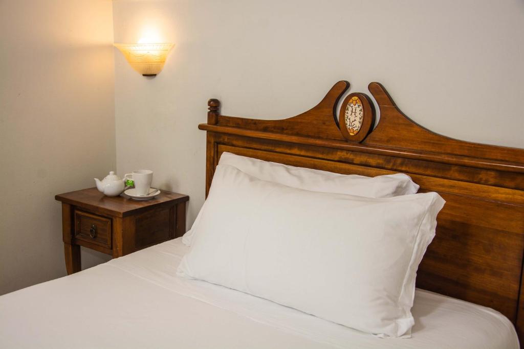 Одноместный (Одноместный номер с французской кроватью.) отеля La Collegiata Guest House, Катания