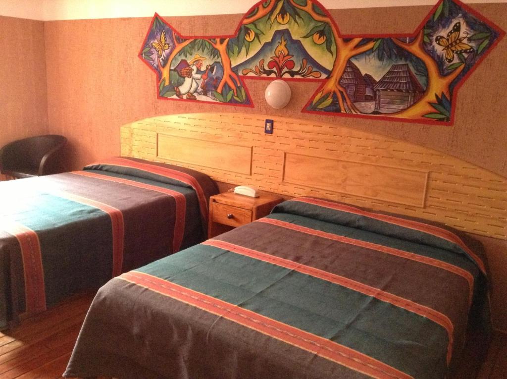 Двухместный (Двухместный номер с 1 кроватью или 2 отдельными кроватями) отеля Hotel Regis, Уруапан