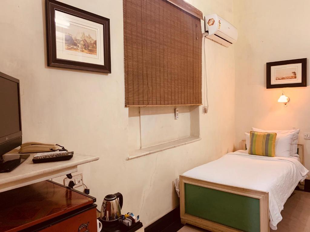 Одноместный (Одноместный номер) отеля The Elgin Fairlawn, Kolkata, Калькутта